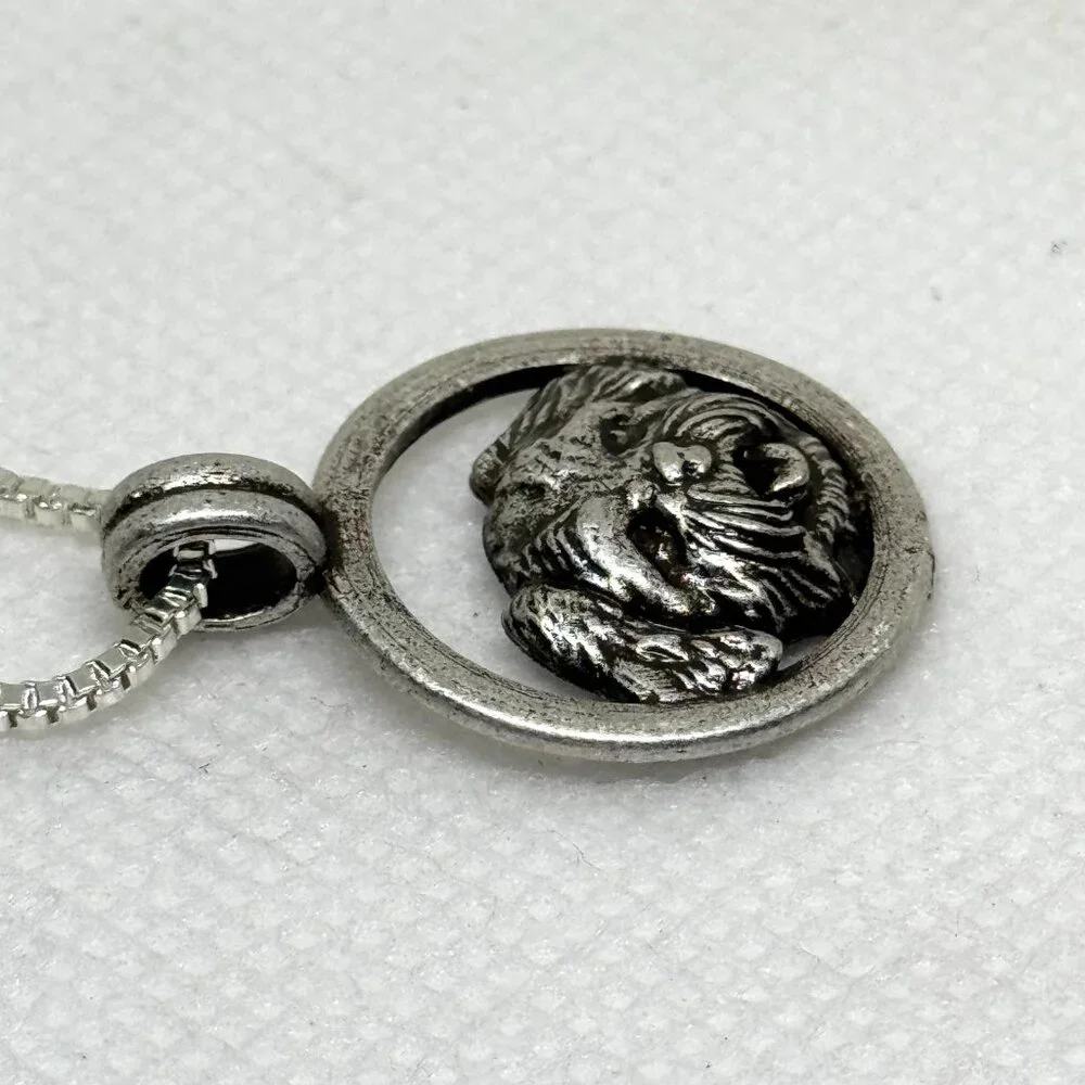 Shih Tzu dog pendant necklace, NWOT - Picture 3 of 5
